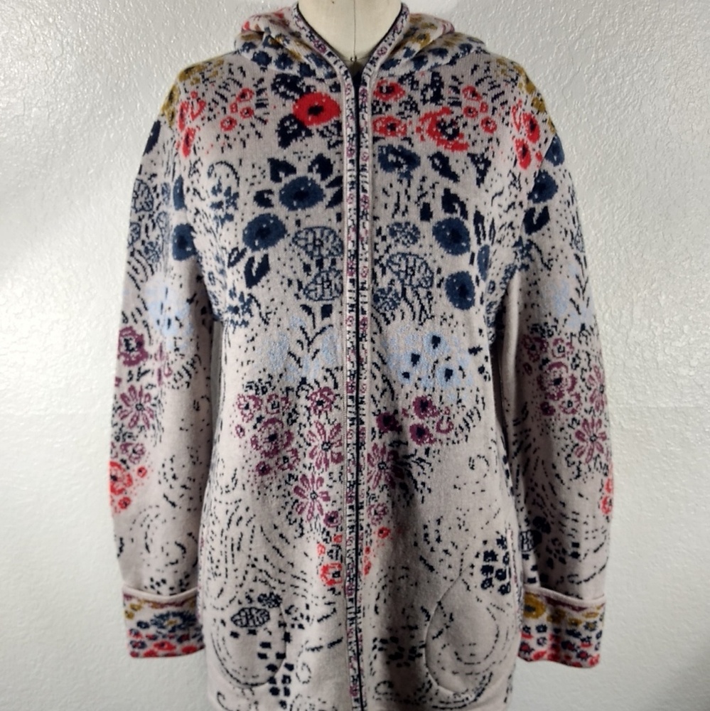 NWT IVKO Wool Hooded Sweater Sz 8